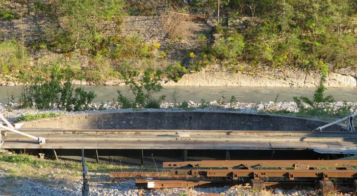 06-IMG-006 06-IMG-006